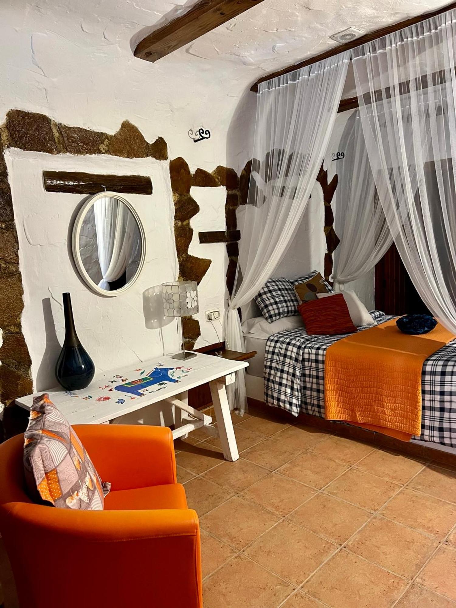 Cuevas De La Paz - Cave House Holidays Los Carriones Quarto foto